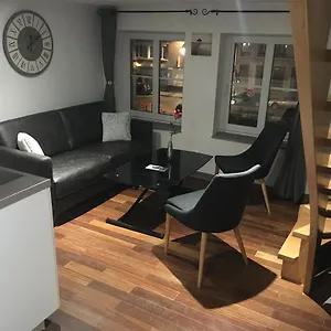 Little Plaza Appartement